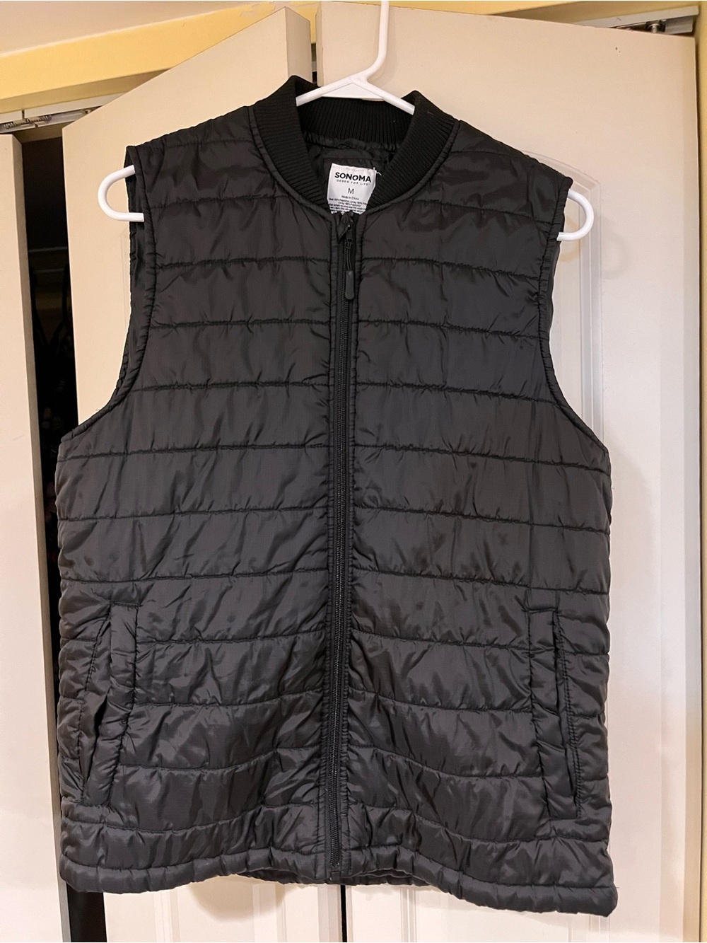 Sonoma Men's Black Quilted Sleeveless Puffer Vest never worn